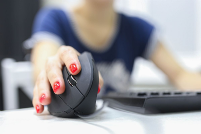 Vertical Mouse Benefits and How to Use Them Properly