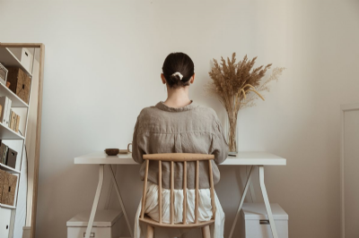 9 Ergonomic Tips for Synchronizing Your Work Station and Office Chair
